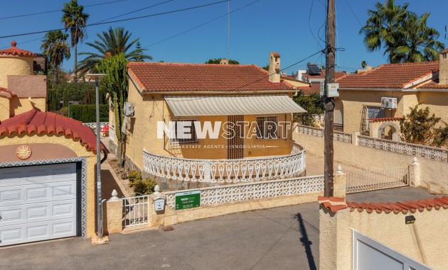 Resale - Detached - La Marina - Urb. La Marina