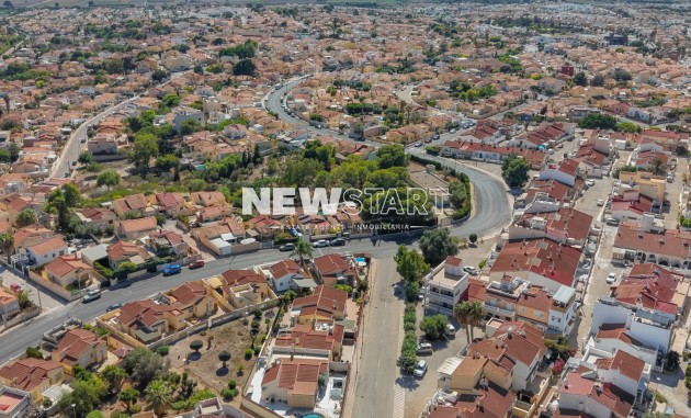 Resale - Detached - La Marina - Urb. La Marina
