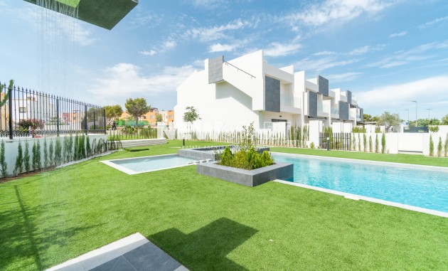 Nieuwbouw Woningen - Gelijkvloerse bungalow - Torrevieja