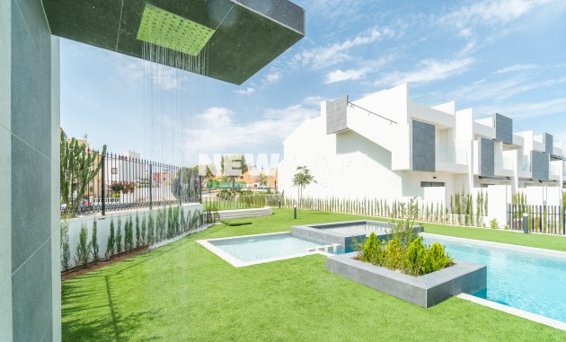 Nieuwbouw Woningen - Gelijkvloerse bungalow - Torrevieja