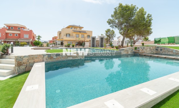 Nybyggnation - Högt bungalow - Torrevieja