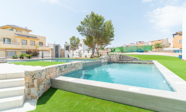 Nybyggnation - Högt bungalow - Torrevieja
