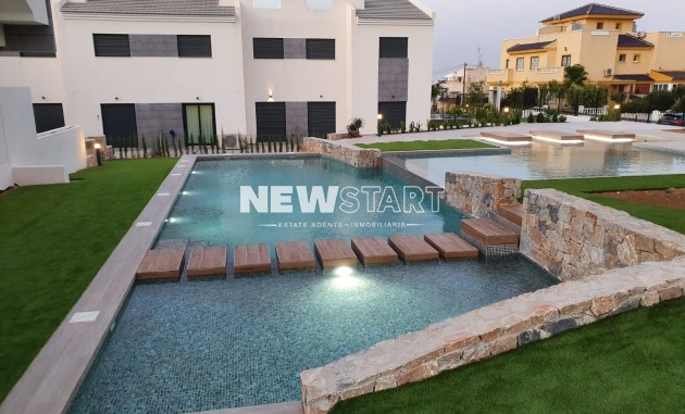 Nybyggnation - Högt bungalow - Torrevieja