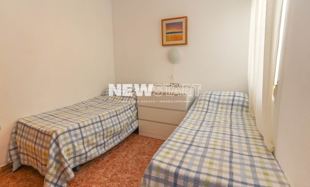 Resale - Apartment - La Marina - Urb. La Marina