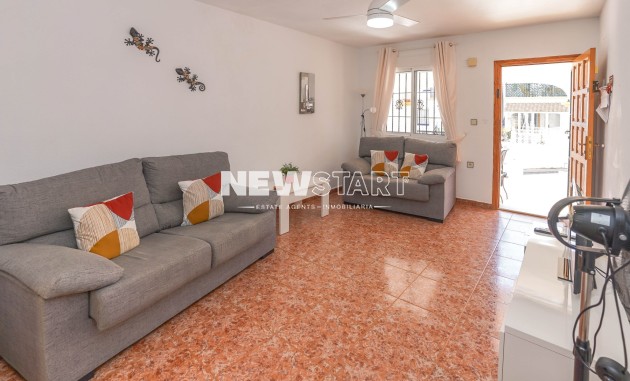 Resale - Apartment - La Marina - Urb. La Marina