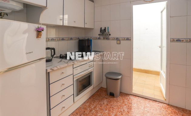 Resale - Apartment - La Marina - Urb. La Marina