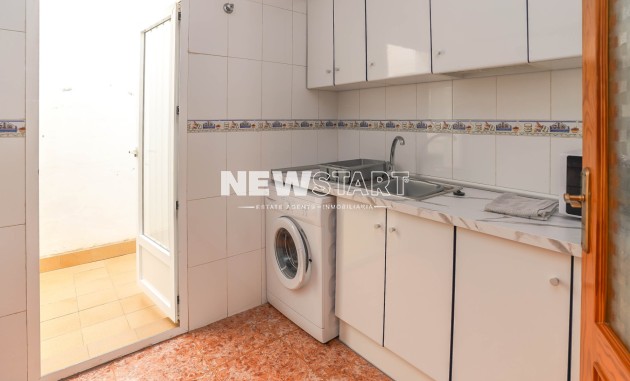 Resale - Apartment - La Marina - Urb. La Marina