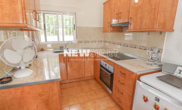 Resale - Detached - La Marina - Urb. La Marina