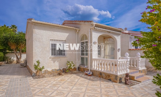 Resale - Detached - La Marina - Urb. La Marina