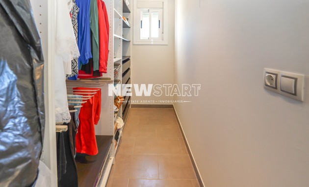 Resale - Detached - La Marina - Urb. La Marina
