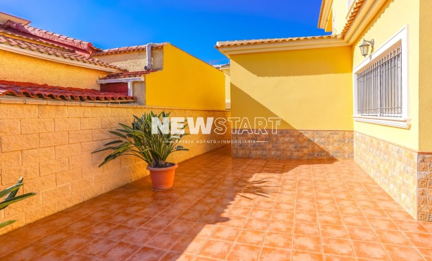 Resale - Detached - La Marina - Urb. La Marina