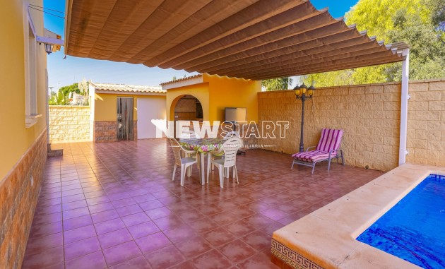 Resale - Detached - La Marina - Urb. La Marina