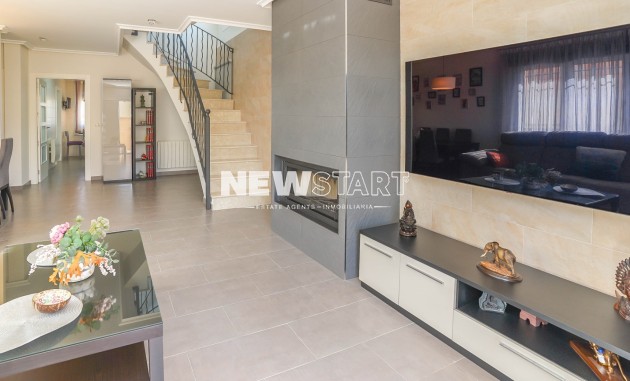 Resale - Detached - La Marina - Urb. La Marina