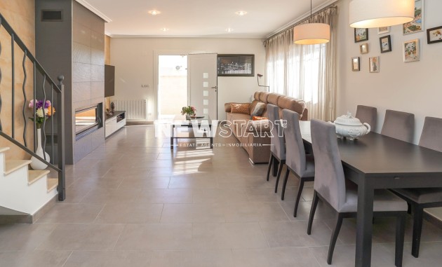 Resale - Detached - La Marina - Urb. La Marina