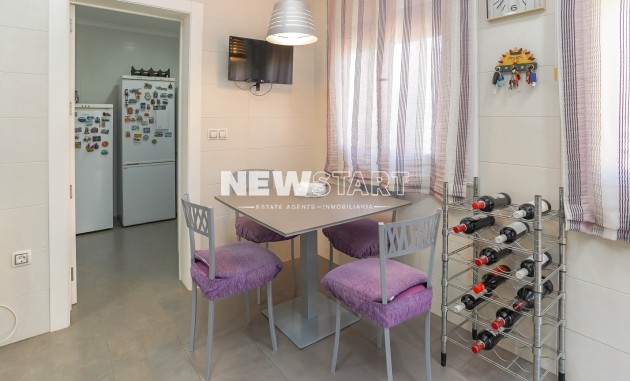 Resale - Detached - La Marina - Urb. La Marina