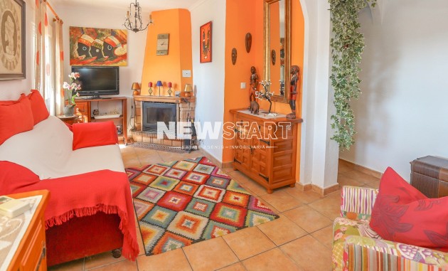 Resale - Townhouse - La Marina - Urb. La Marina