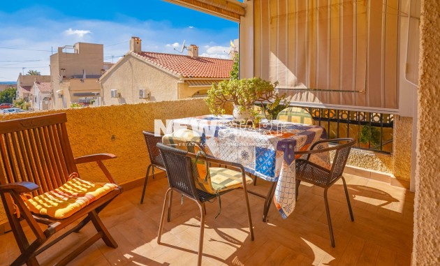 Resale - Townhouse - La Marina - Urb. La Marina