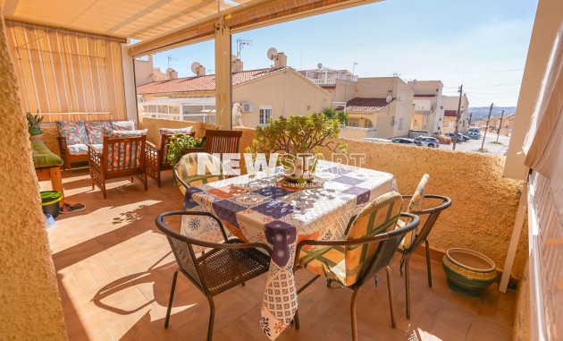 Resale - Townhouse - La Marina - Urb. La Marina