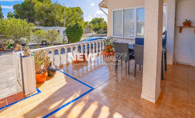 Resale - Terraced - La Marina - Urb. La Marina