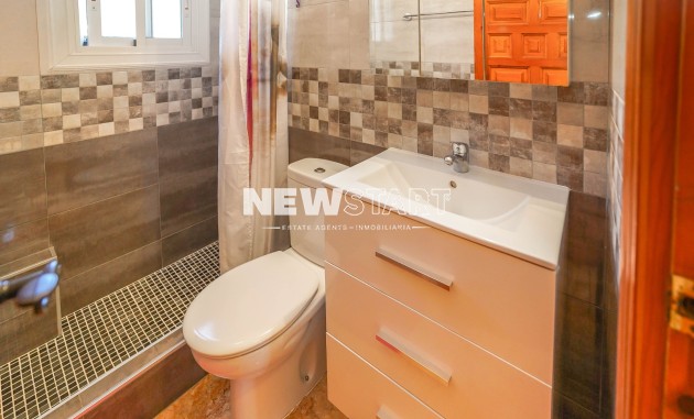Resale - Detached - La Marina - Urb. La Marina