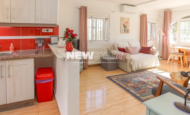Resale - Detached - La Marina - Urb. La Marina