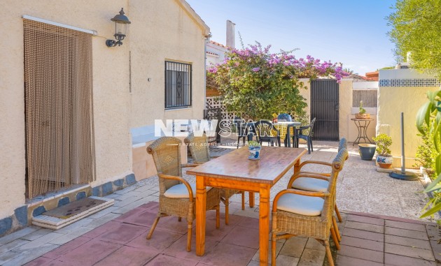 Resale - Detached - La Marina - Urb. La Marina