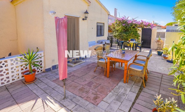 Resale - Detached - La Marina - Urb. La Marina