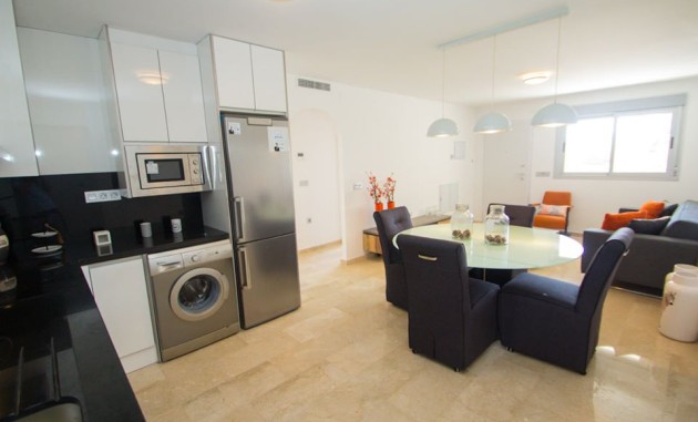 Obra nueva - Apartamento - Res. Las Filipinas