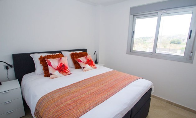 Obra nueva - Apartamento - Res. Las Filipinas