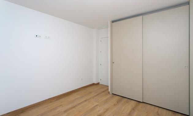 Neue Gebäude - Hoch-Bungalow - La Canalosa