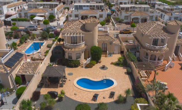 Återförsäljning - Fristående villa - La Marina - Urb. La Marina