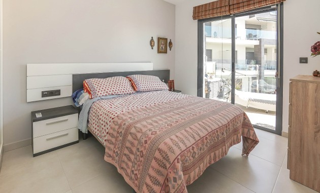Resale - Apartment - Guardamar del Segura - El Raso