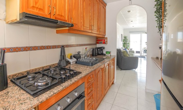 Resale - Independent Villa - La Marina - Urb. La Marina
