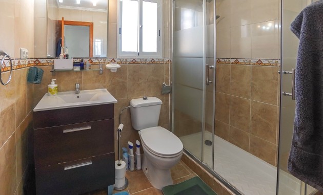 Resale - Independent Villa - La Marina - Urb. La Marina