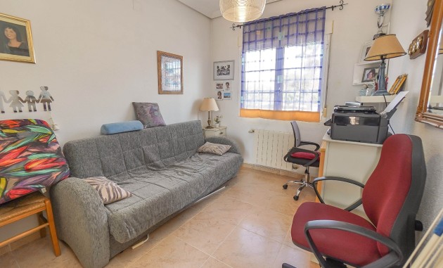Resale - Detached Villa - La Marina - Urb. La Marina