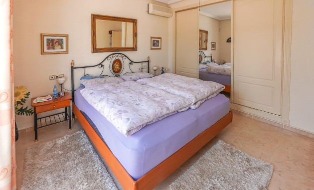 Resale - Detached Villa - La Marina - Urb. La Marina