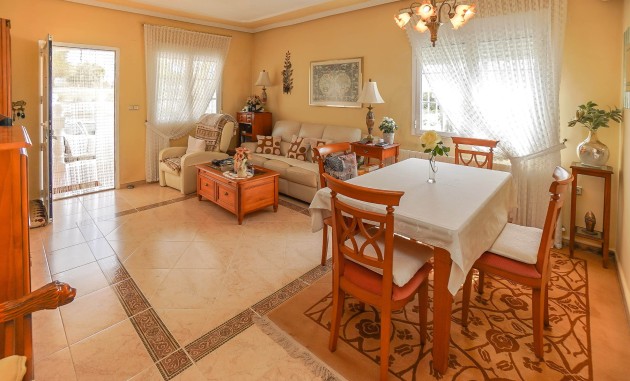 Resale - Detached Villa - La Marina - Urb. La Marina