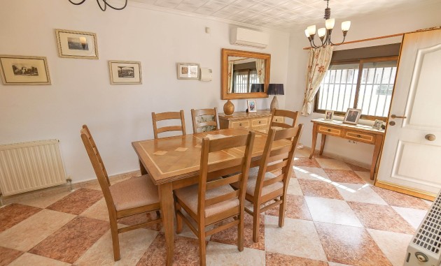 Resale - Detached Villa - La Marina - Urb. La Marina