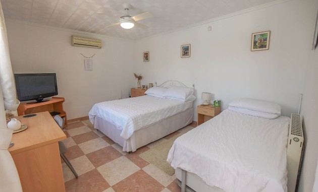 Resale - Detached Villa - La Marina - Urb. La Marina
