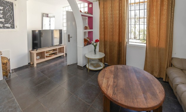 Resale - Townhouse - La Marina - Urb. La Marina