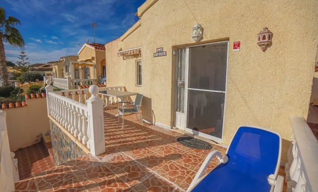 Resale - Detached Villa - La Marina - Urb. La Marina