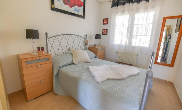 Resale - Detached Villa - La Marina - Urb. La Marina