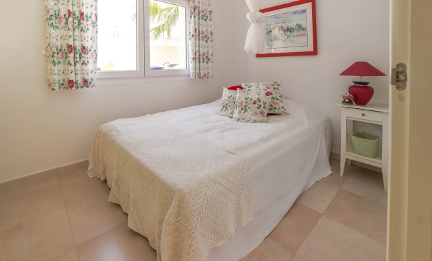 Resale - Detached Villa - La Marina - Urb. La Marina