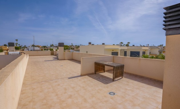 Resale - Detached Villa - La Marina - Urb. La Marina