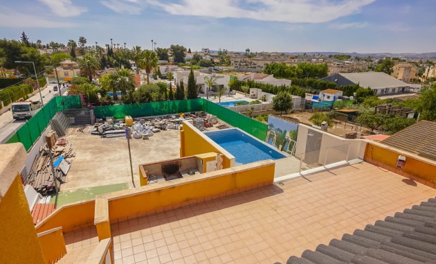 Resale - Detached Villa - La Marina - Urb. El Oasis