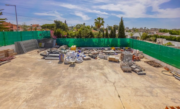Resale - Detached Villa - La Marina - Urb. El Oasis