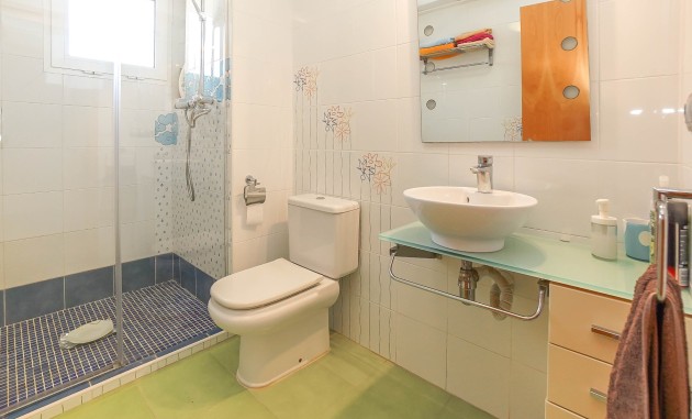 Resale - Detached Villa - La Marina - Urb. El Oasis
