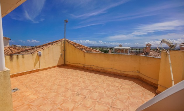 Wiederverkauf - Freistehende Villa - La Marina - Urb. La Marina