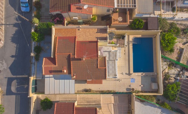 Wiederverkauf - Freistehende Villa - La Marina - Urb. La Marina