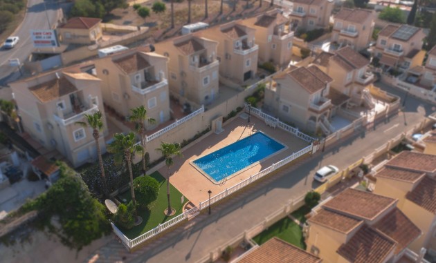 Resale - Detached Villa - La Marina - Urb. La Marina